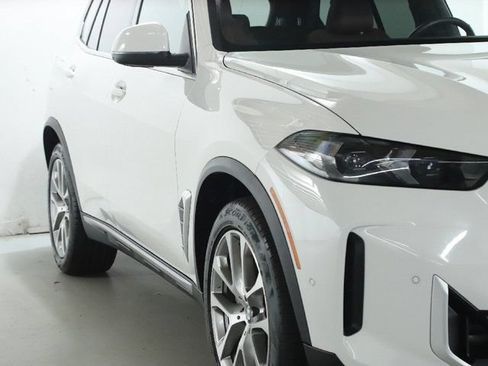 Certified 2024 BMW X5 xDrive40i w/ Parking Assistance Package AWD/4WD image 9