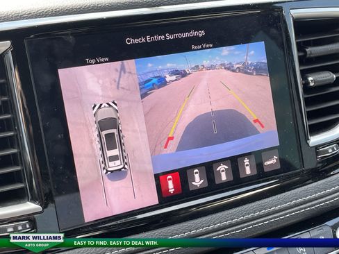 Used 2024 Chrysler Pacifica Limited w/ S Appearance Package image 20