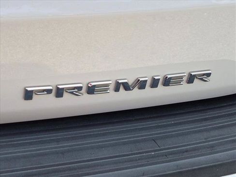 Used 2022 Chevrolet Tahoe Premier RWD image 19