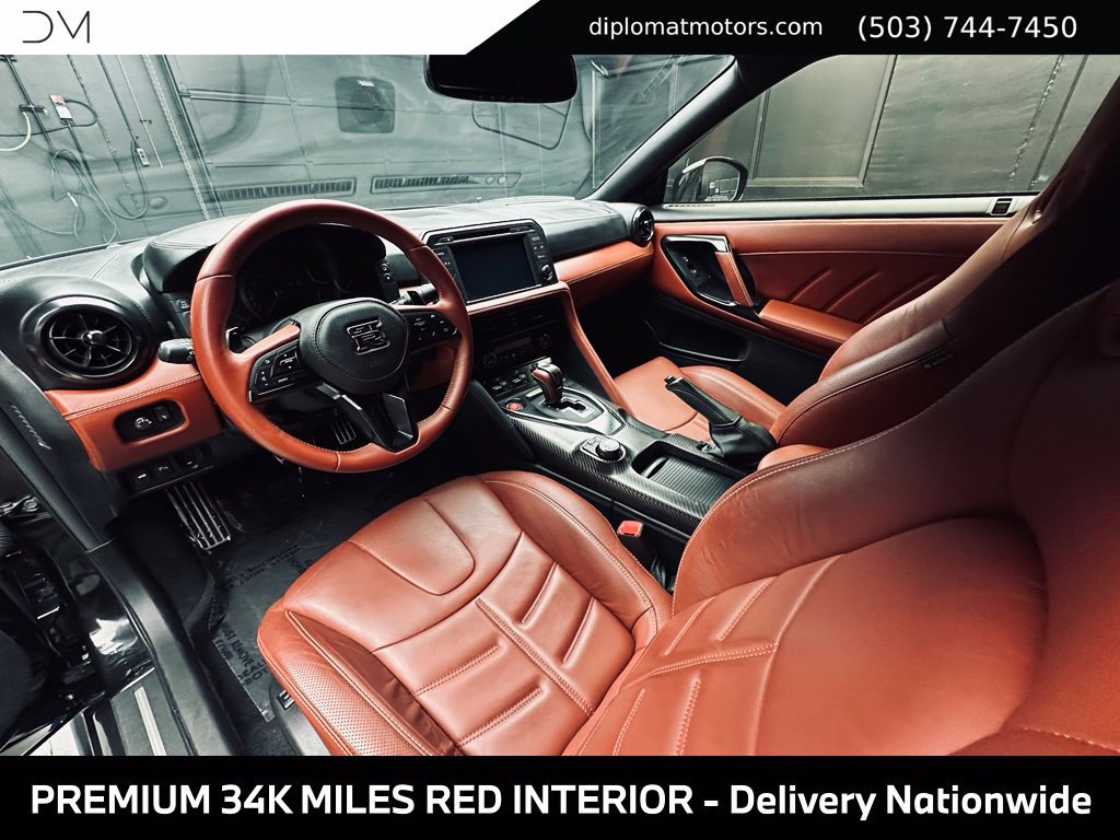 Used 2018 Nissan GT-R Premium w/ Premium Interior Package AWD/4WD image 17