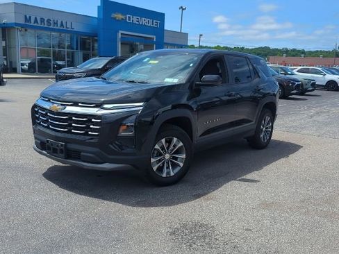 Used 2026 Chevrolet Equinox LT AWD/4WD image 7