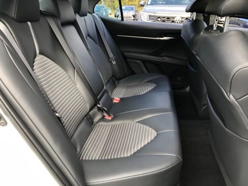 Used 2022 Toyota Camry SE image 36