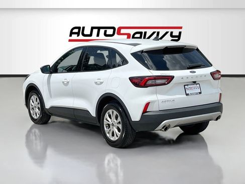Used 2026 Ford Escape Active w/ Tech Pack #1 FWD image 5
