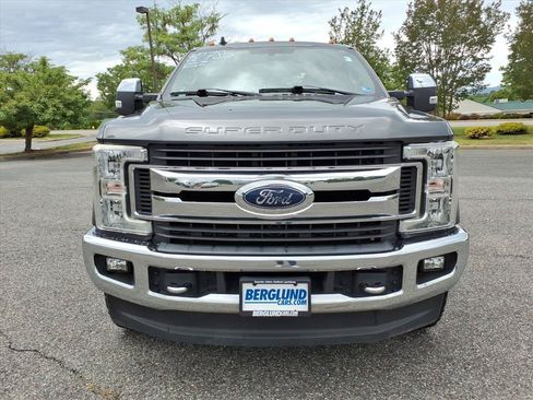 Used 2019 Ford F250 XLT w/ XLT Premium Package AWD/4WD image 8