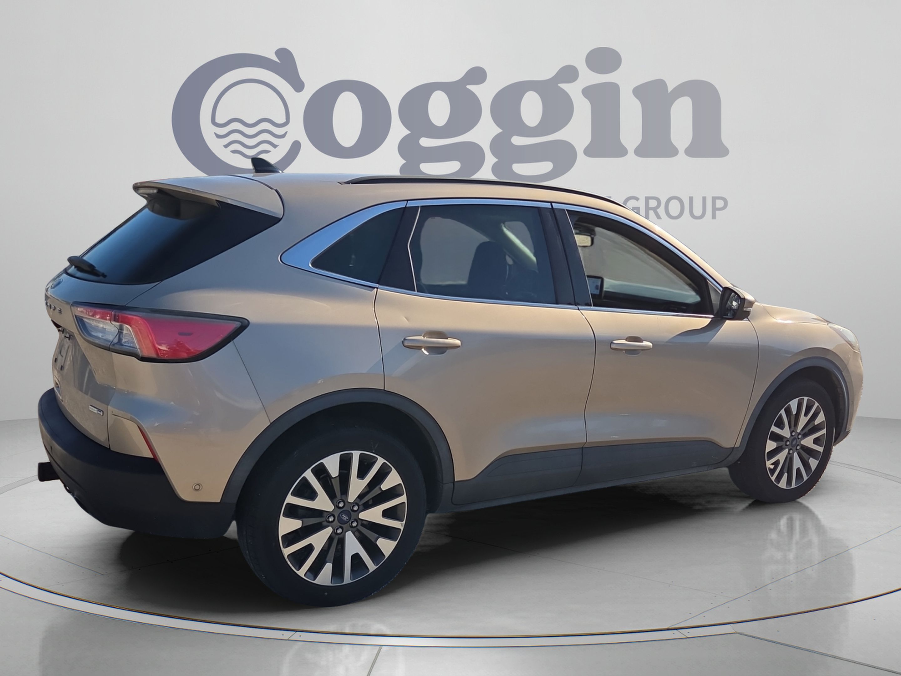 Used 2020 Ford Escape Titanium AWD/4WD image 5