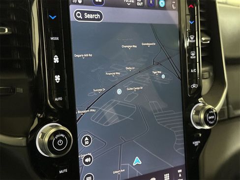 Used 2025 RAM 2500 Big Horn image 14