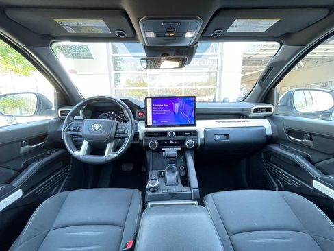 Used 2024 Toyota Tacoma TRD Sport image 28