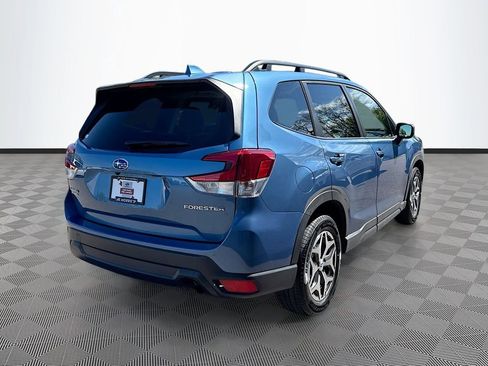 Certified 2023 Subaru Forester Premium AWD/4WD image 4