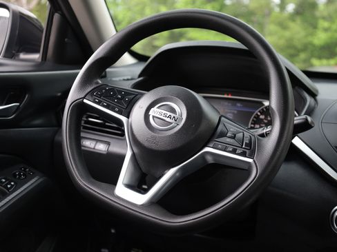Used 2022 Nissan Altima 2.5 SV FWD image 7