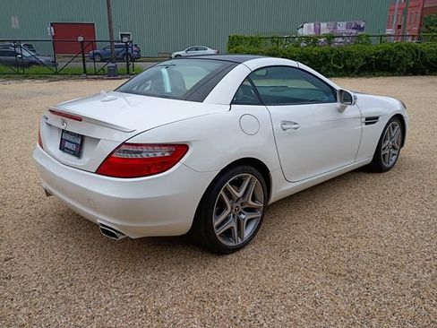 Used 2015 Mercedes-Benz SLK 250 image 62