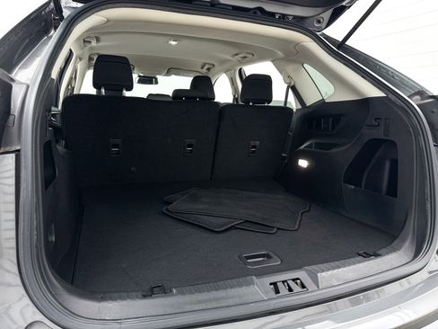 Used 2023 Ford Edge SE w/ Black Appearance Package image 32