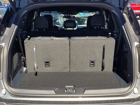 New 2026 Ford Explorer ST-Line image 9