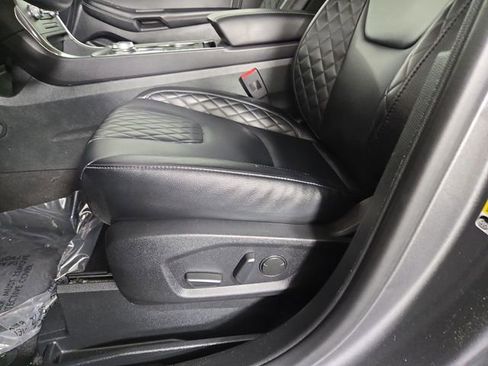 Used 2024 Ford Edge Titanium AWD/4WD image 30