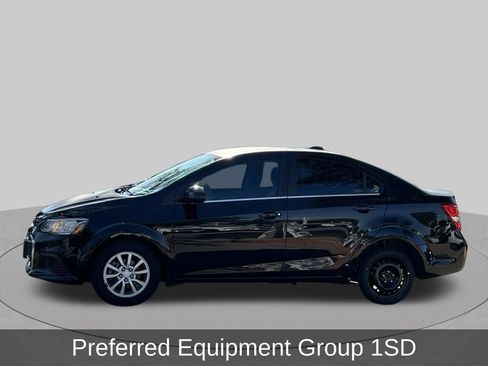 Used 2017 Chevrolet Sonic LT FWD image 2