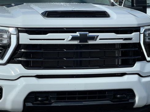 Used 2024 Chevrolet Silverado 2500 LT w/ Z71 Sport Edition AWD/4WD image 42
