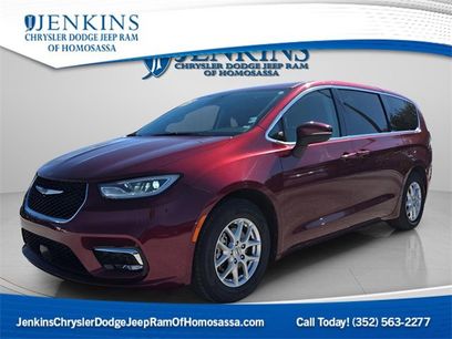 Used 2023 Chrysler Pacifica Touring-L