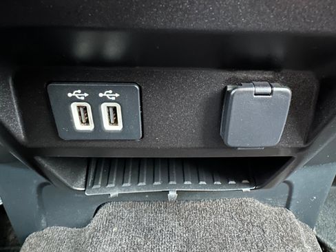 Used 2019 Ford F150 XLT w/ Equipment Group 301A Mid image 19