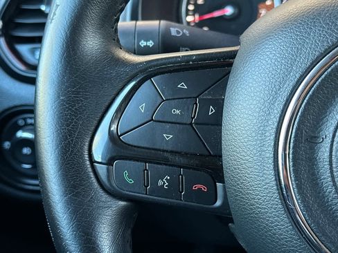 Used 2020 Jeep Renegade Altitude FWD image 26