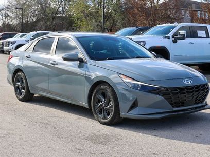 Used 2022 Hyundai Elantra SEL w/ Convenience Package