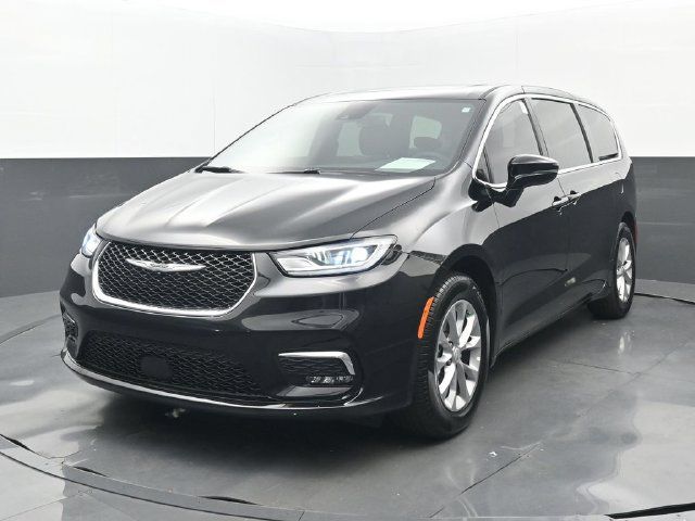 Used 2026 Chrysler Pacifica Limited FWD image 23
