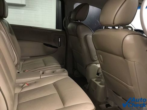 Used 2011 Nissan Quest LE FWD image 35