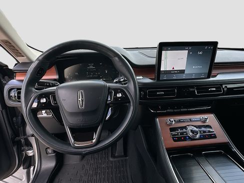 Used 2021 Lincoln Aviator Reserve w/ Equipment Group 201A AWD/4WD image 11