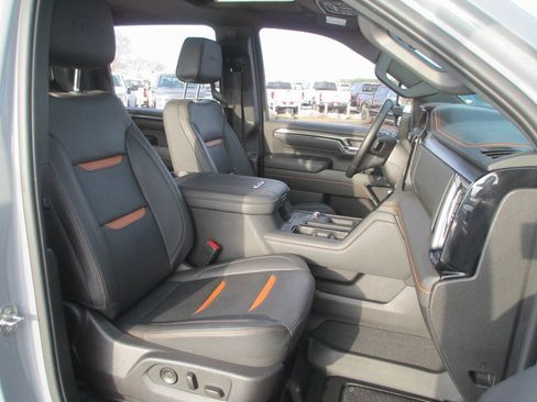 Certified 2024 GMC Sierra 2500 AT4 w/ AT4 Premium Plus Package image 25