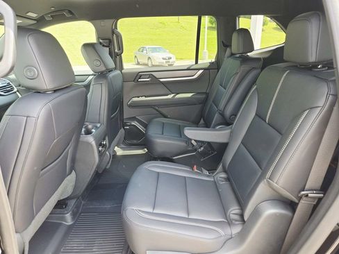 New 2025 GMC Acadia Elevation w/ Elevation Premium Package image 12