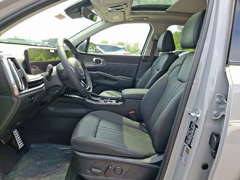 New 2025 Kia Sorento SX image 13