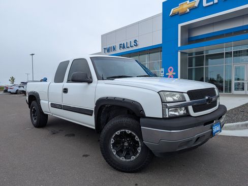 Used 2005 Chevrolet Silverado 1500 LS image 1