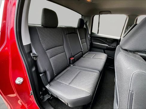 Used 2025 Honda Ridgeline Sport image 19