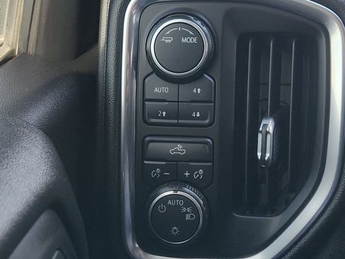 Used 2020 Chevrolet Silverado 1500 LT w/ Texas Edition image 24