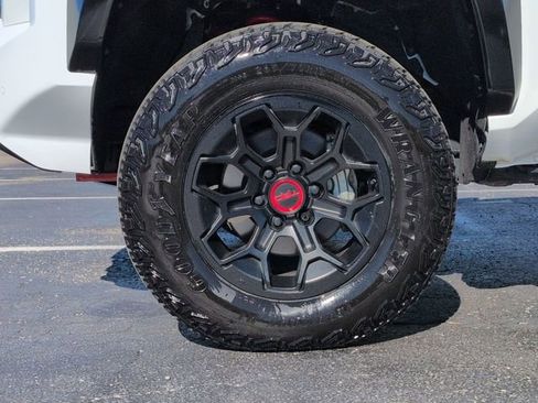 Certified 2025 Toyota Tacoma TRD Pro AWD/4WD image 10