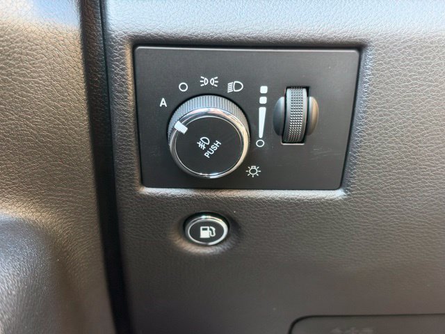 Used 2019 Jeep Grand Cherokee Limited w/ Luxury Group II AWD/4WD image 18