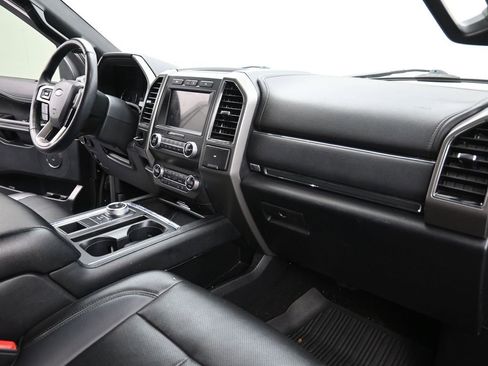 Used 2021 Ford Expedition XLT image 24