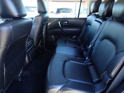 Used 2021 Nissan Armada SV image 9