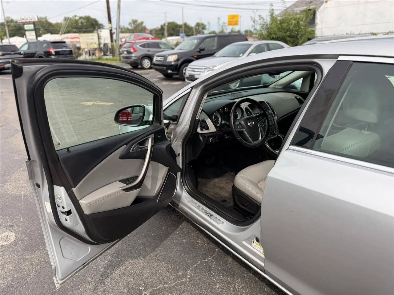 Used 2014 Buick Verano Convenience FWD image 17