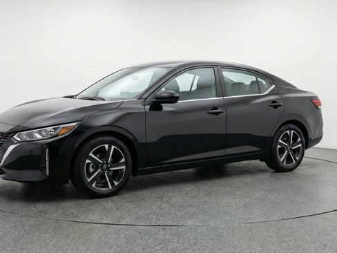 Used 2025 Nissan Sentra SV FWD image 3