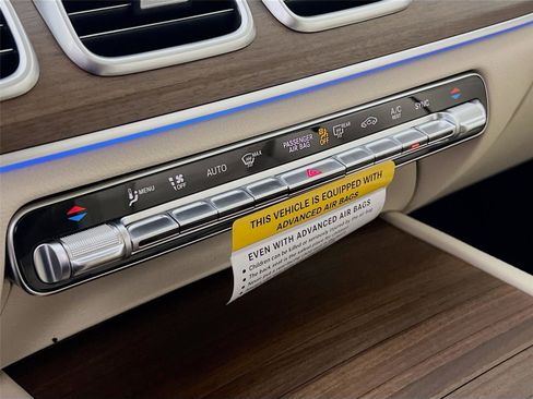 New 2026 Mercedes-Benz GLS 450 4MATIC image 15