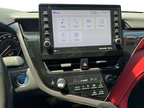 Used 2024 Toyota Camry XSE FWD image 12
