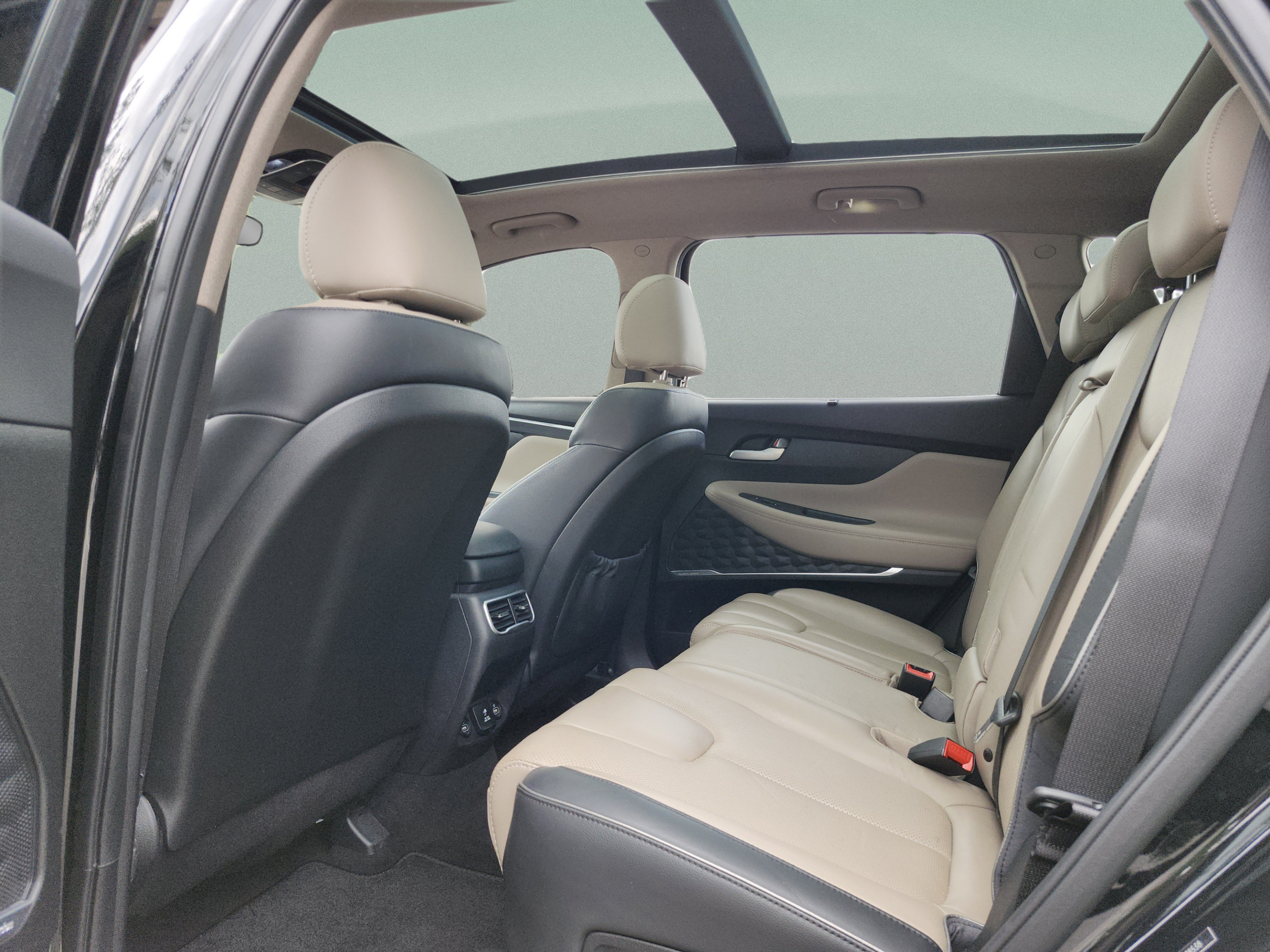 Certified 2021 Hyundai Santa Fe Limited FWD image 22