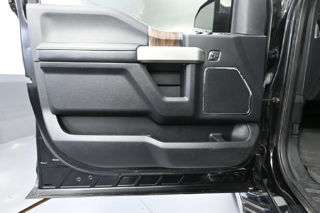 Used 2020 Ford F150 Lariat w/ Equipment Group 502A Luxury AWD/4WD image 14