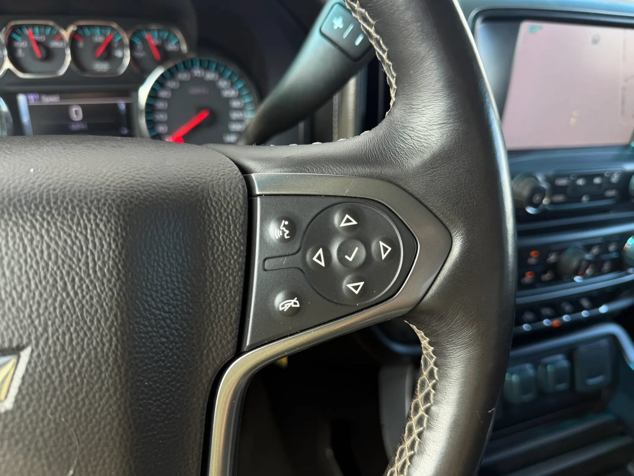 Used 2015 Chevrolet Silverado 3500 LTZ w/ Duramax Plus Package AWD/4WD image 26
