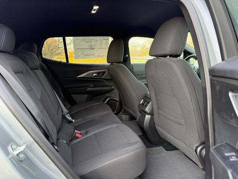 New 2026 Chevrolet Equinox EV LT w/ Comfort Package FWD image 5