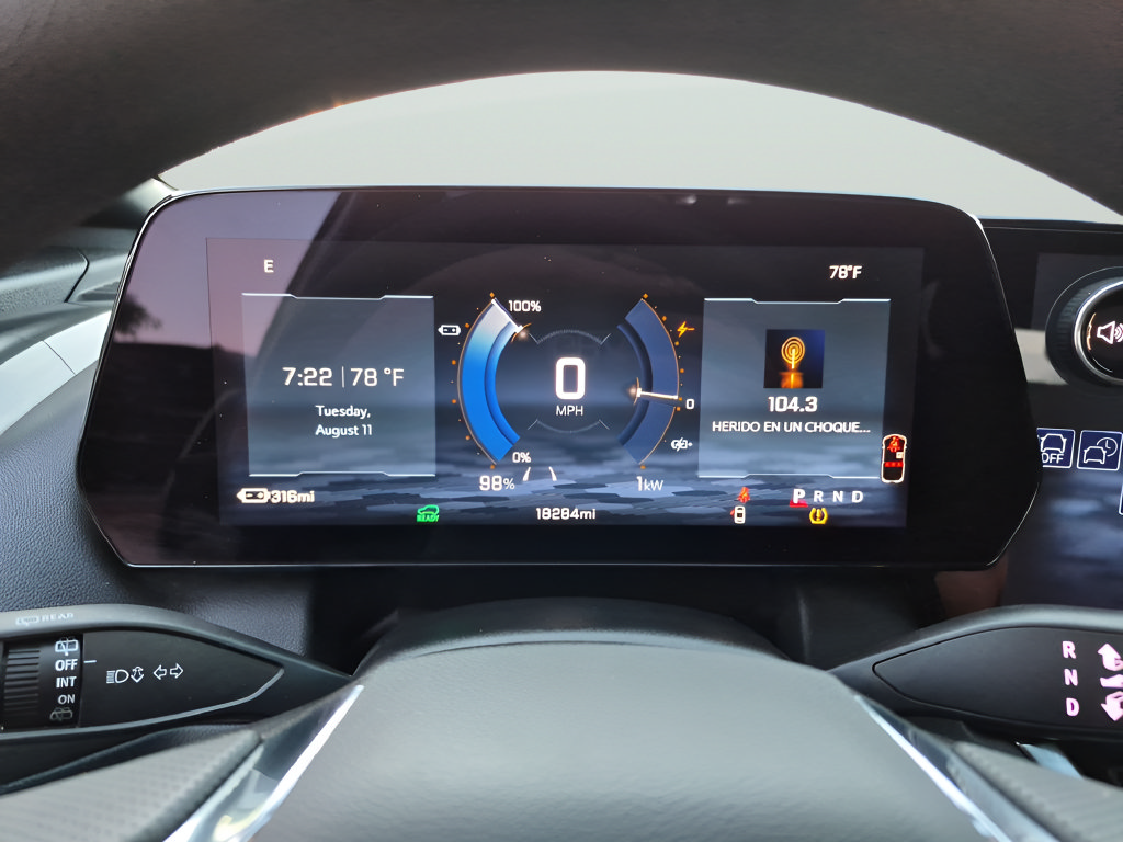 Used 2026 Chevrolet Equinox EV LT FWD image 23
