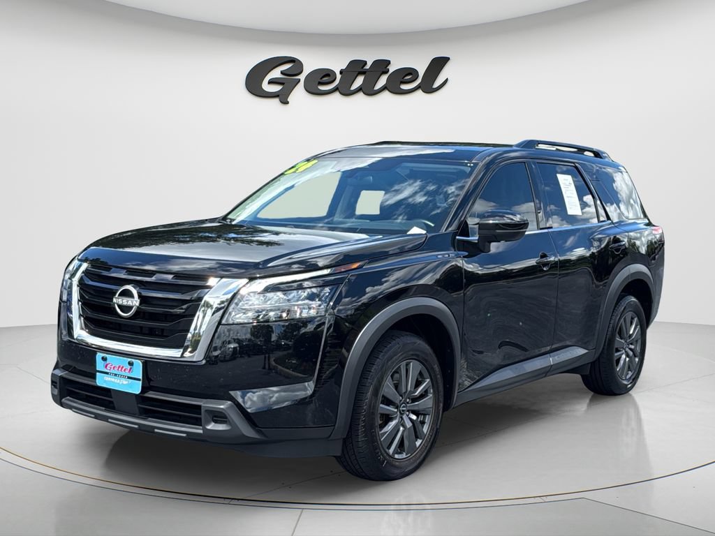 Used 2024 Nissan Pathfinder SV FWD image 1