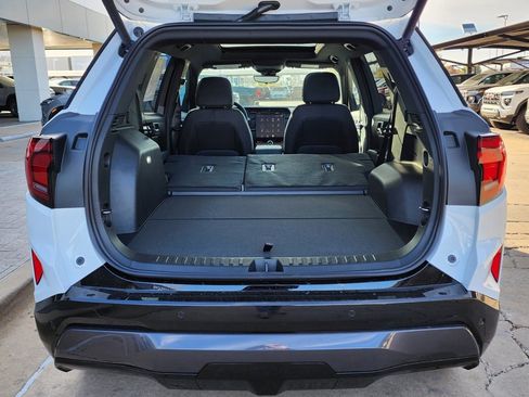 New 2026 GMC Terrain AT4 w/ Convenience Package III image 52