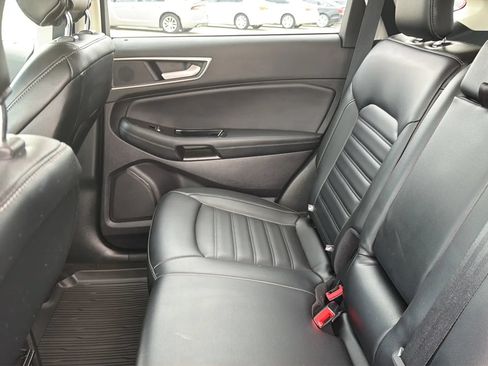 Used 2019 Ford Edge SEL w/ Equipment Group 201A AWD/4WD image 38