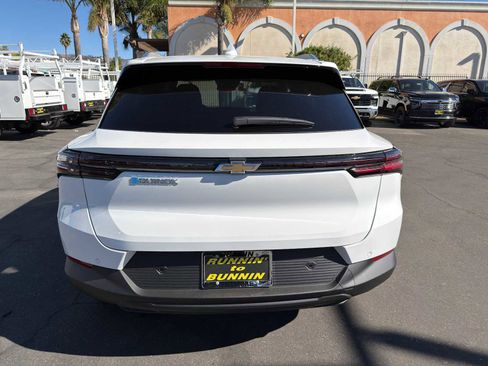 New 2026 Chevrolet Equinox EV LT image 7