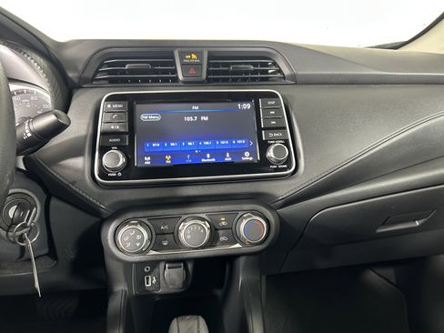 Used 2024 Nissan Versa S w/ Trunk Package image 21